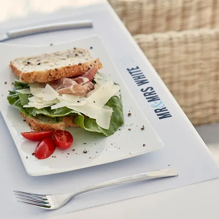 Mr And Mrs White Paros