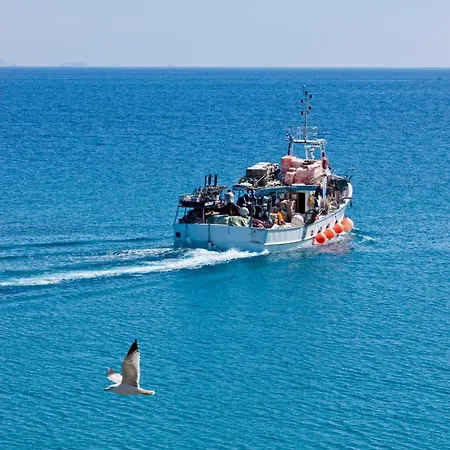 Mr And Mrs White Paros 4* 나오우사