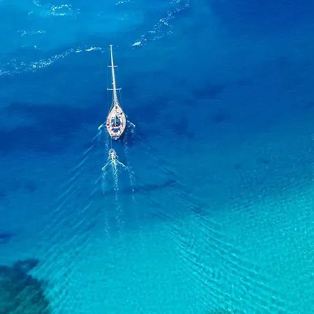 Mr And Mrs White Paros 4* 나오우사