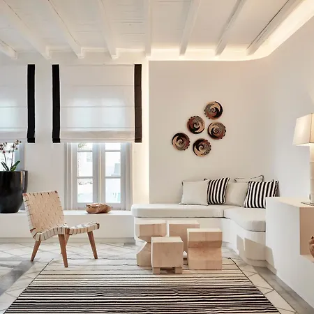 Mr And Mrs White Paros 나오우사