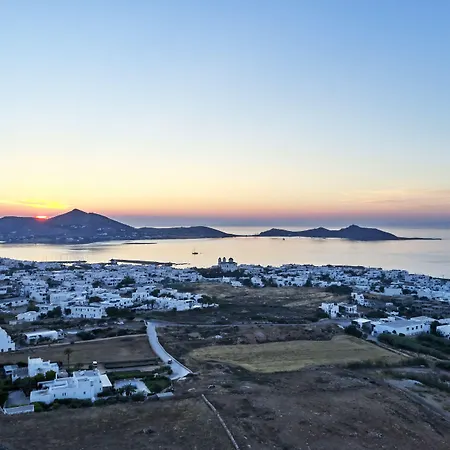 Mr And Mrs White Paros