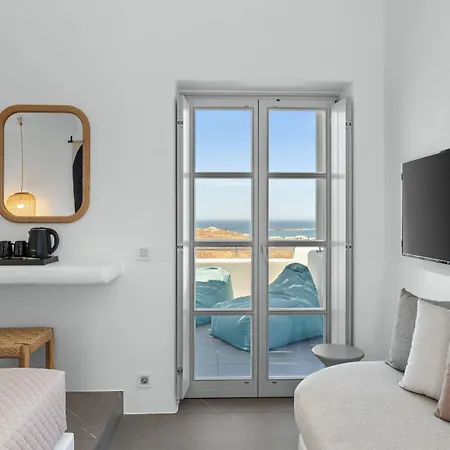 Mr And Mrs White Paros