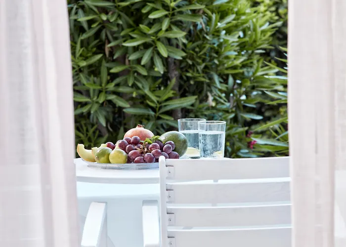 Hotel Mr And Mrs White Paros 4*