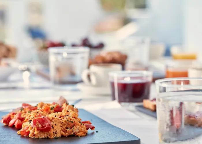 Hotel Mr And Mrs White Paros