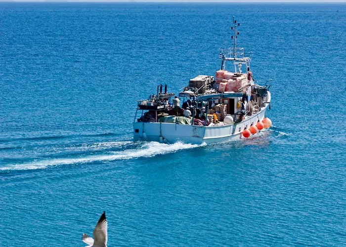 Mr And Mrs White Paros 4* Naousa