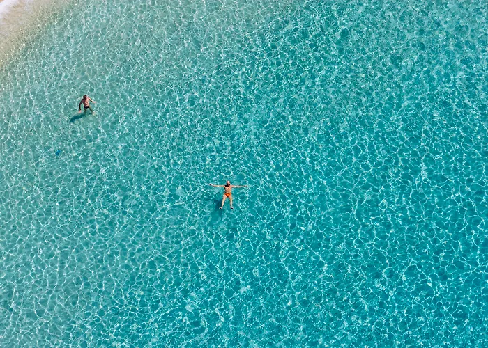 Mr And Mrs White Paros 4*