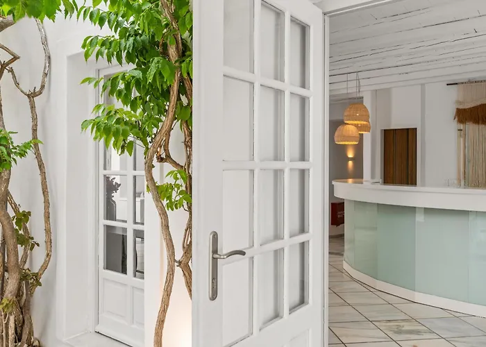 Mr And Mrs White Paros 4* Naousa