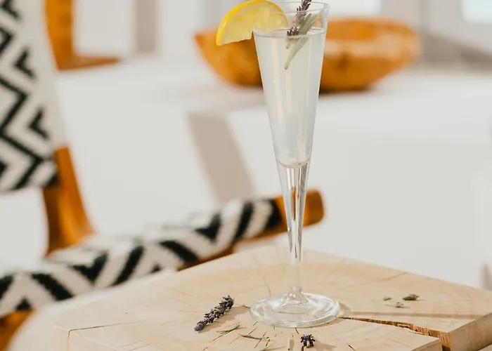 Mr And Mrs White Paros Naousa