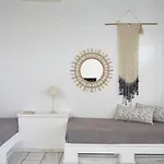 Mr And Mrs White Paros Naousa