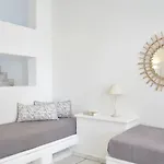 Mr And Mrs White Paros 4* Naousa