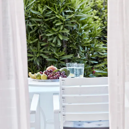 Otel Mr And Mrs White Paros 4*