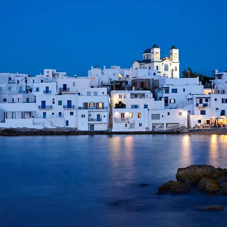 Mr And Mrs White Paros מלון