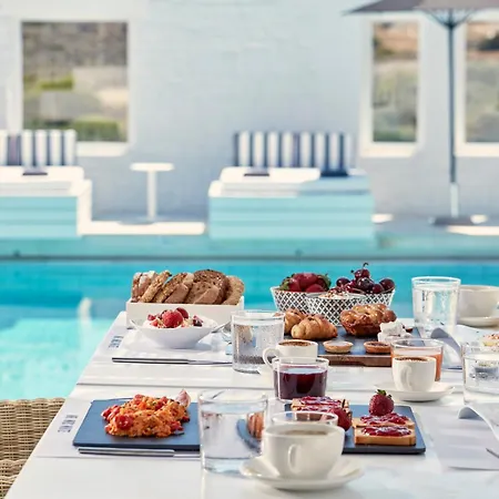 Hotel Mr And Mrs White Paros Naousa (Paros)