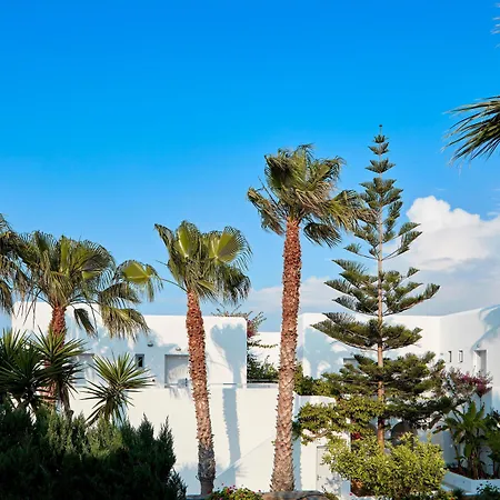 Mr And Mrs White Paros Naousa (Paros)