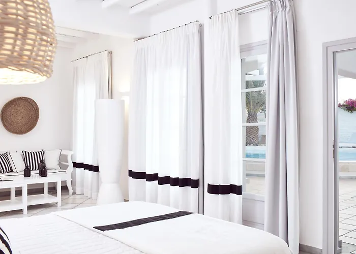 Mr And Mrs White Paros Szálloda 4*