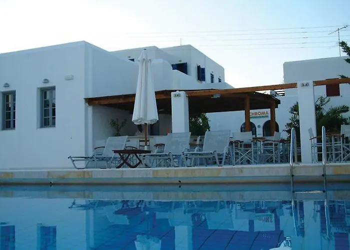 Mr And Mrs White Paros Hotel